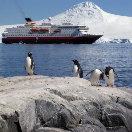Las Malvinas y La Antartida